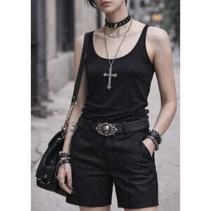 Womens Shorts Size 4 Black Brocade Goth Witchy Low Rise Knee length